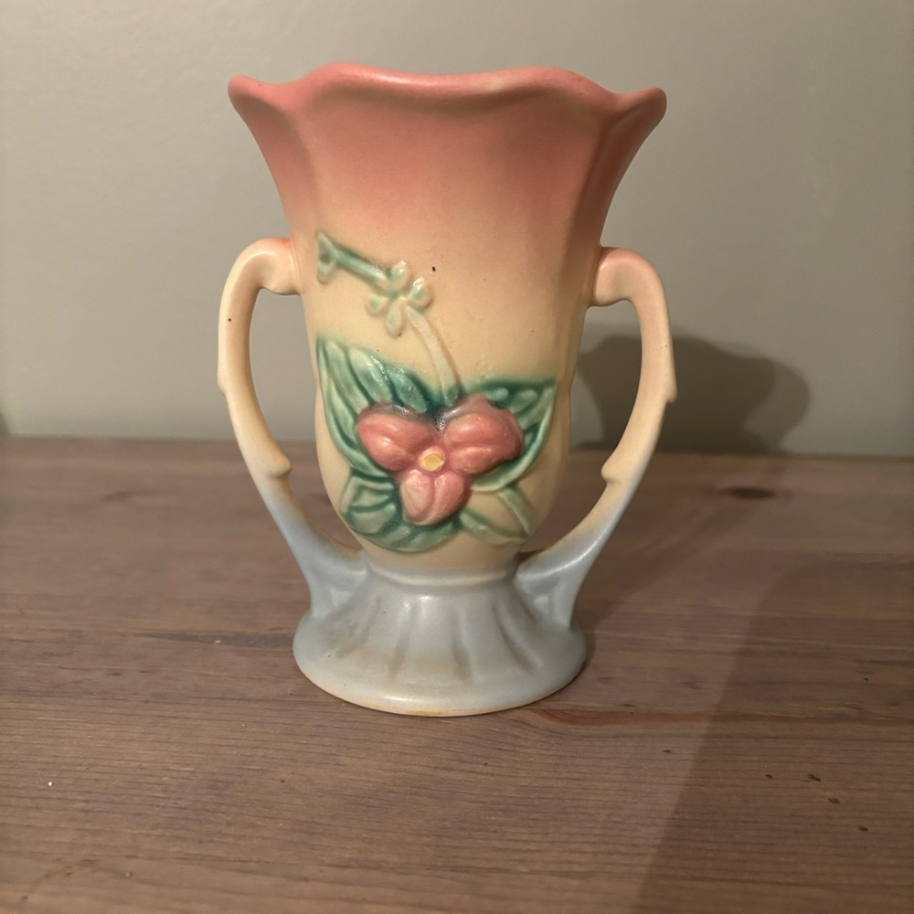 Hull Pottery vintage antique  Floral Ceramic Vase